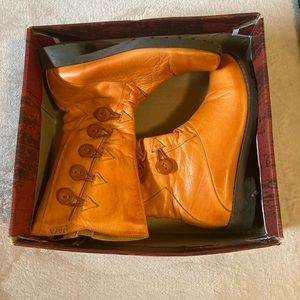 Women’s boots
